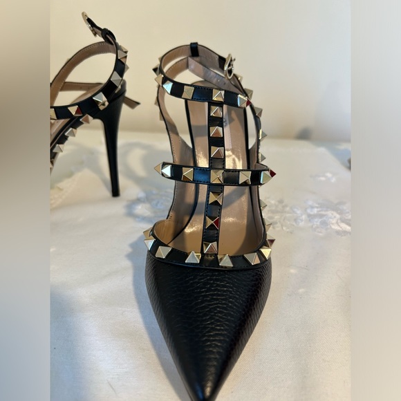 Valentino stilletos size 39 new with tags - black - Picture 4 of 6